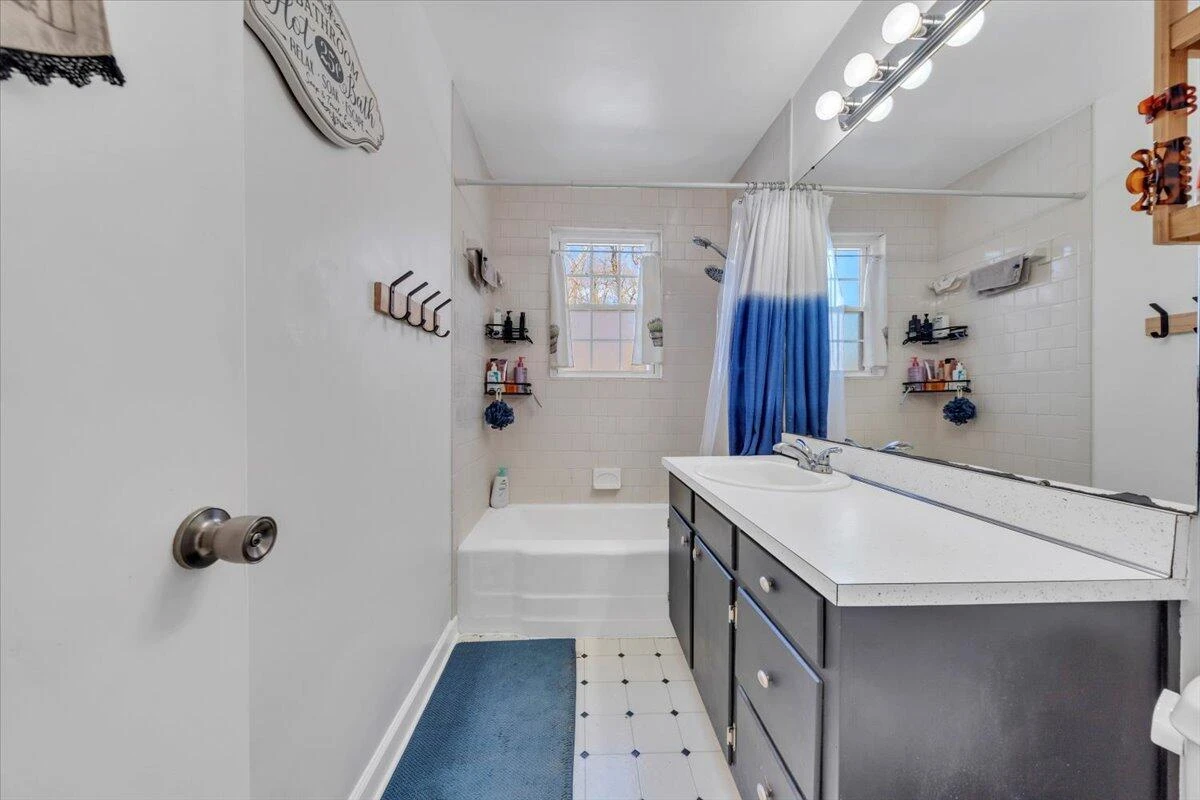 1720 Millbrook ST - Photo 26