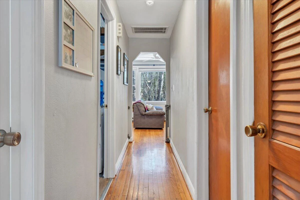1720 Millbrook ST - Photo 30