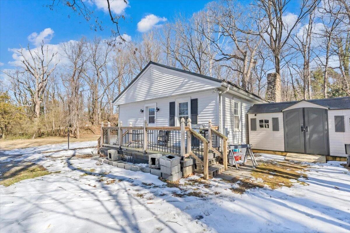 1720 Millbrook ST - Photo 36
