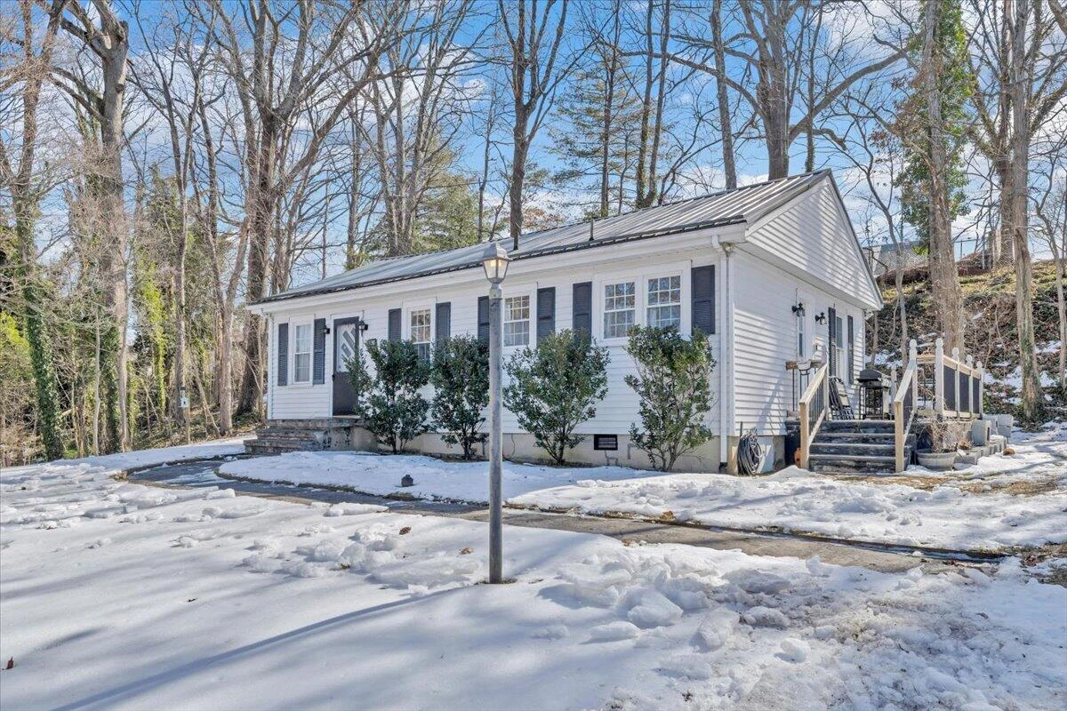 1720 Millbrook ST - Photo 47