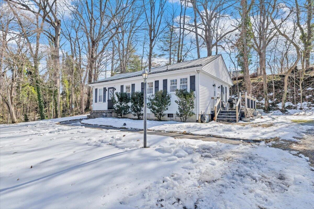 1720 Millbrook ST - Photo 48
