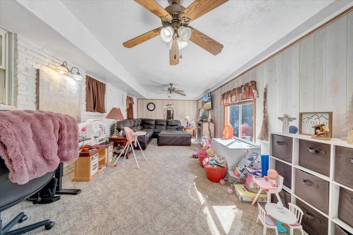 1019 Rosemary AVE SE - Photo 14