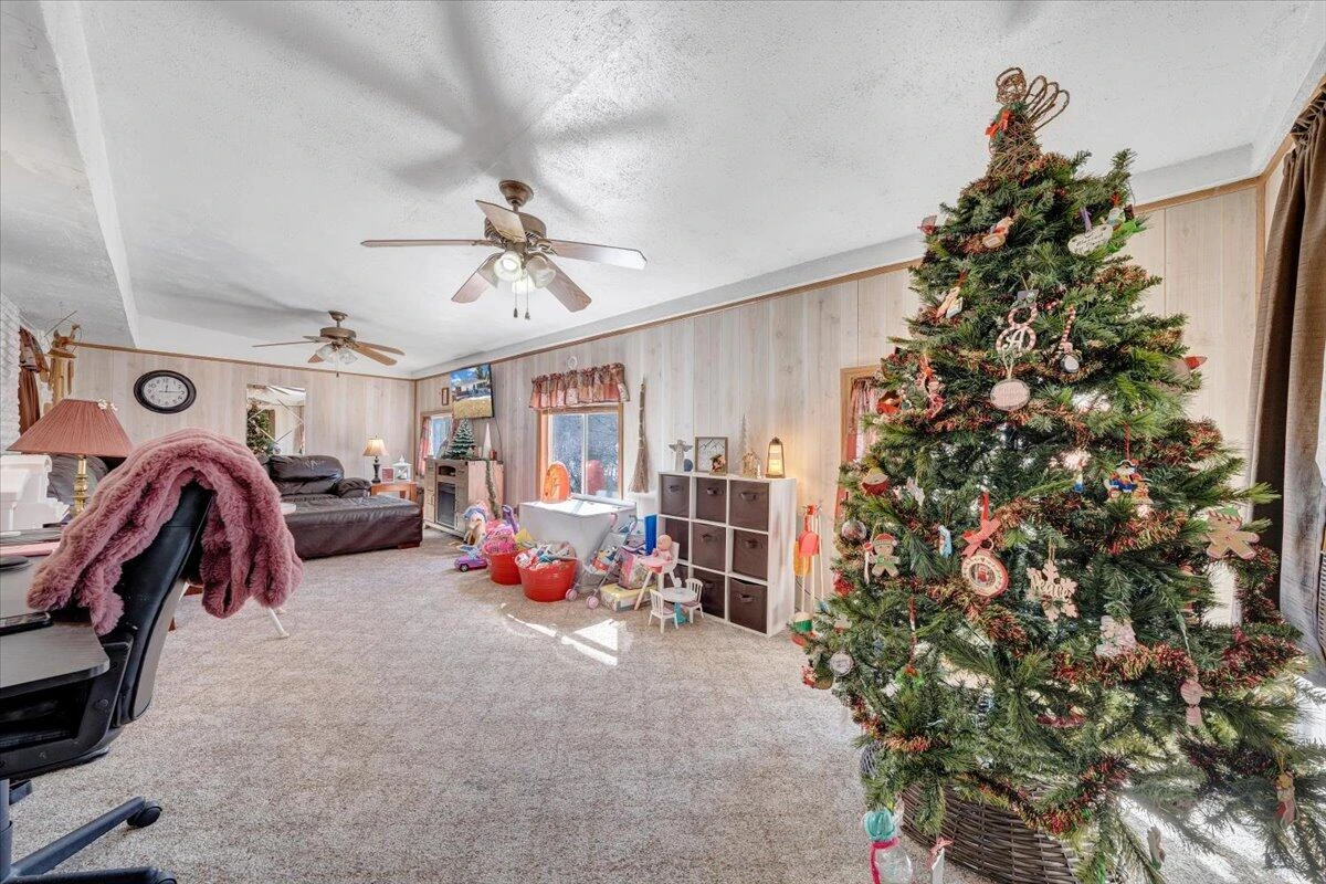 1019 Rosemary AVE SE - Photo 16