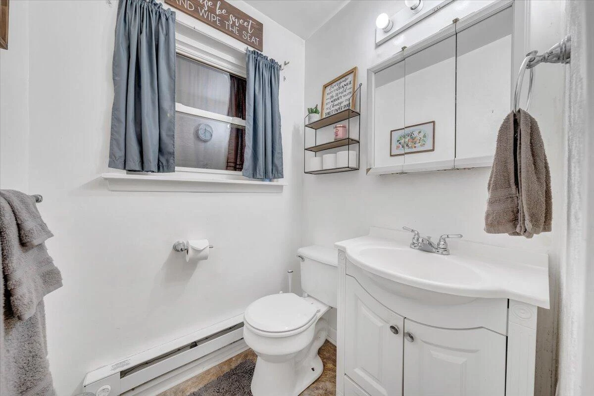 1019 Rosemary AVE SE - Photo 24