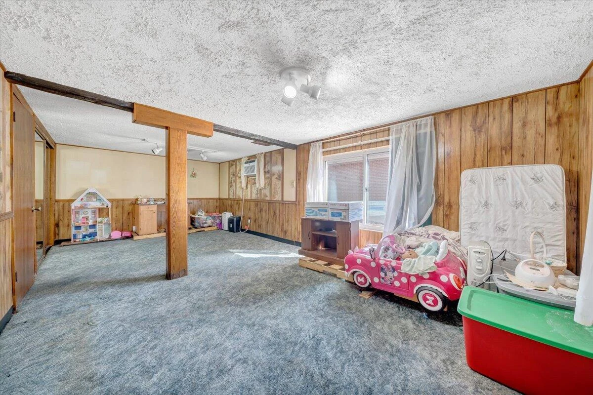 1019 Rosemary AVE SE - Photo 26
