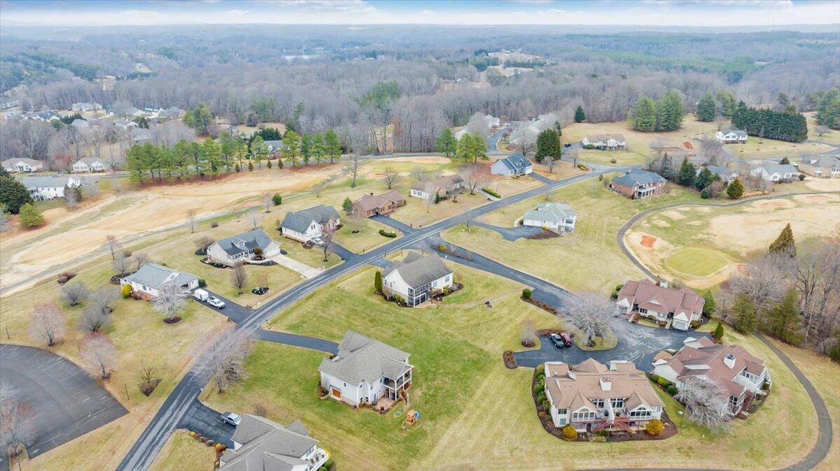 275 Chestnut Creek DR - Photo 100