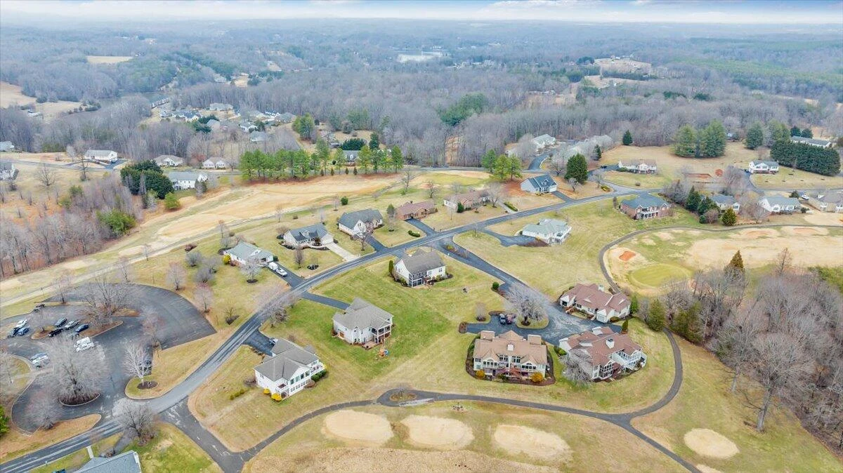 275 Chestnut Creek DR - Photo 101