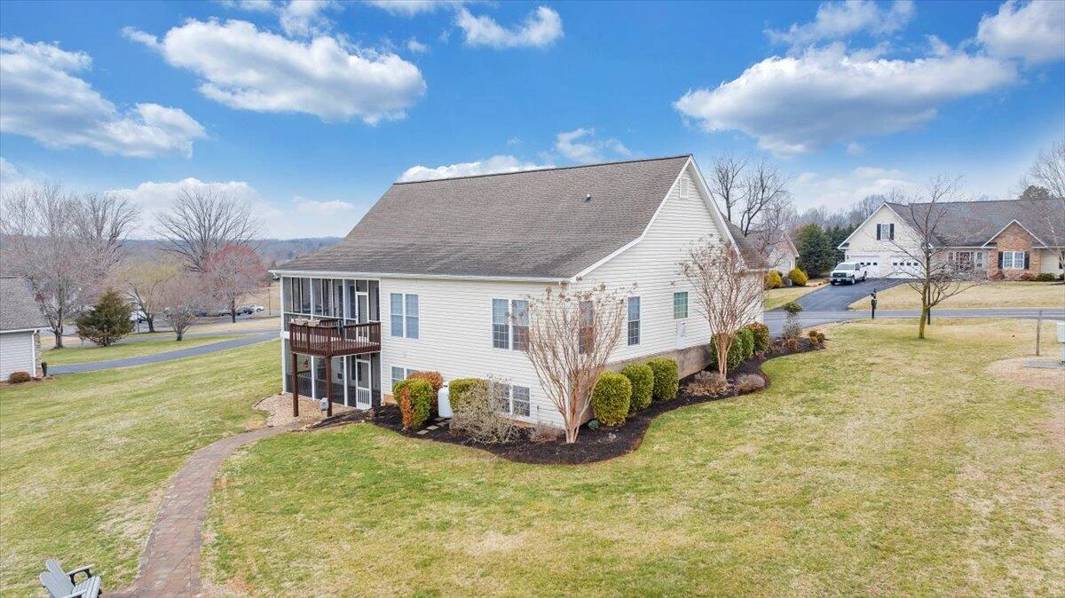 275 Chestnut Creek DR - Photo 107