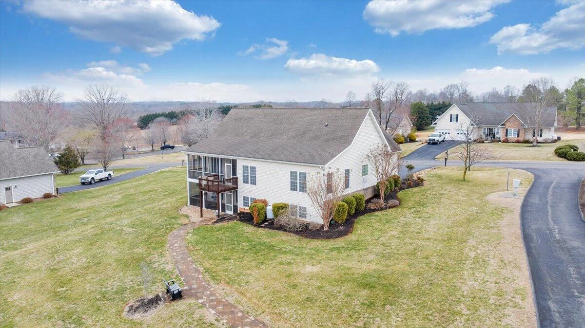 275 Chestnut Creek DR - Photo 108