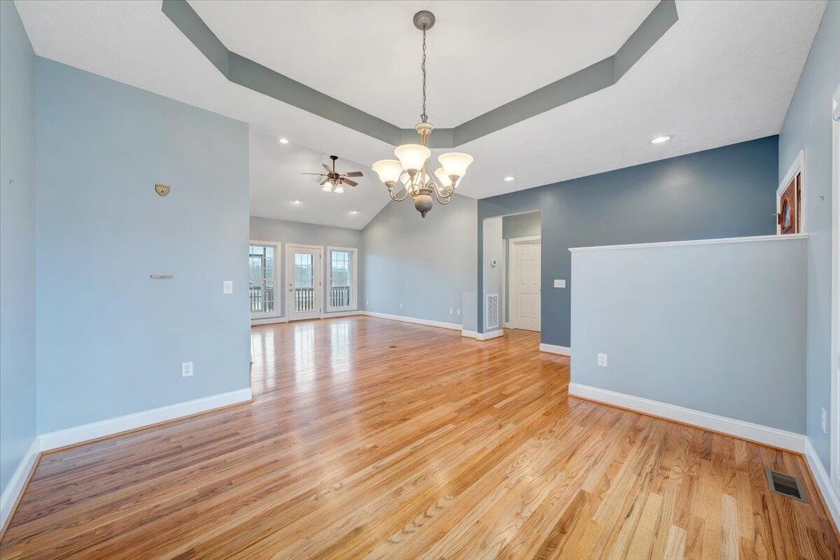 275 Chestnut Creek DR - Photo 11