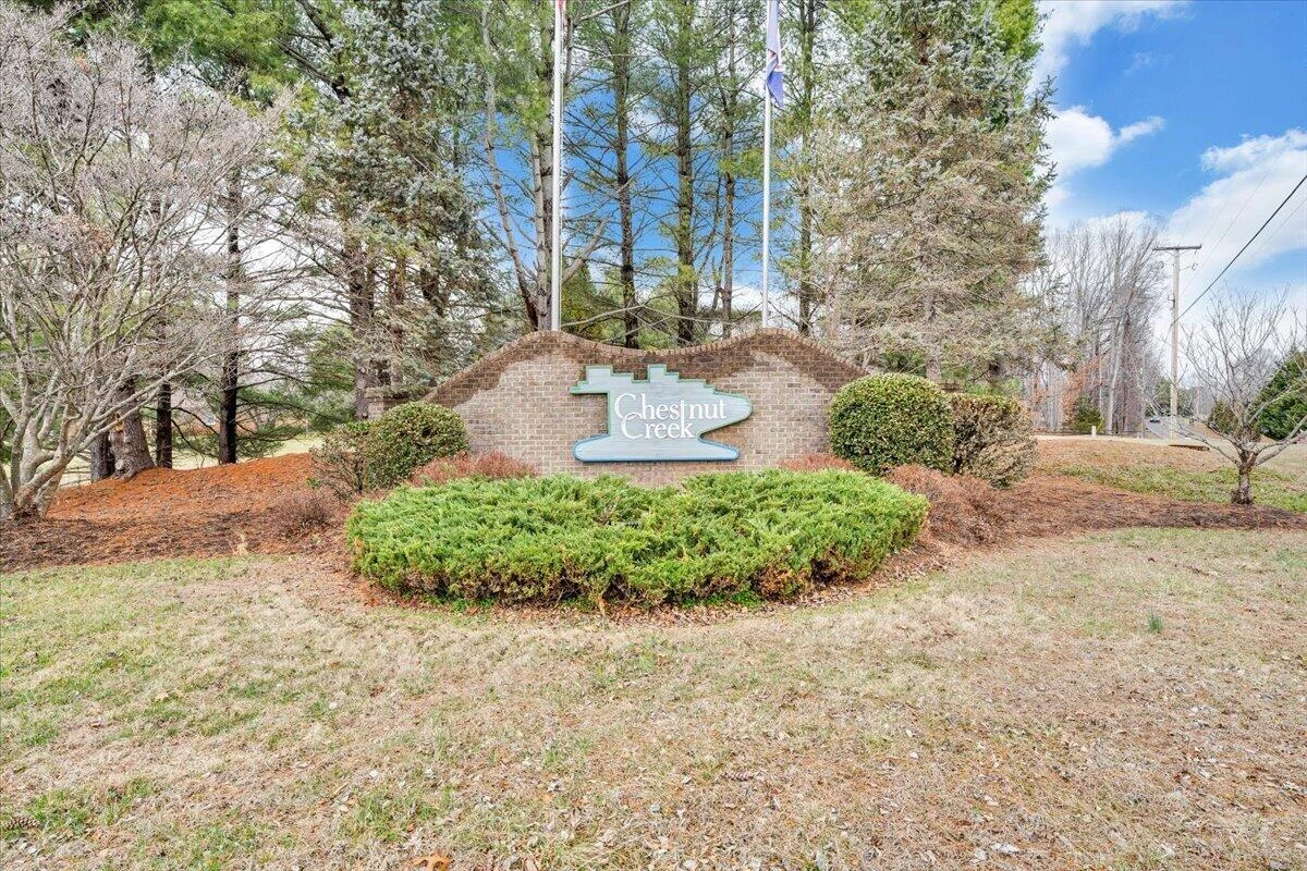 275 Chestnut Creek DR - Photo 114