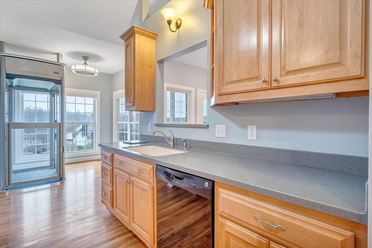 275 Chestnut Creek DR - Photo 20