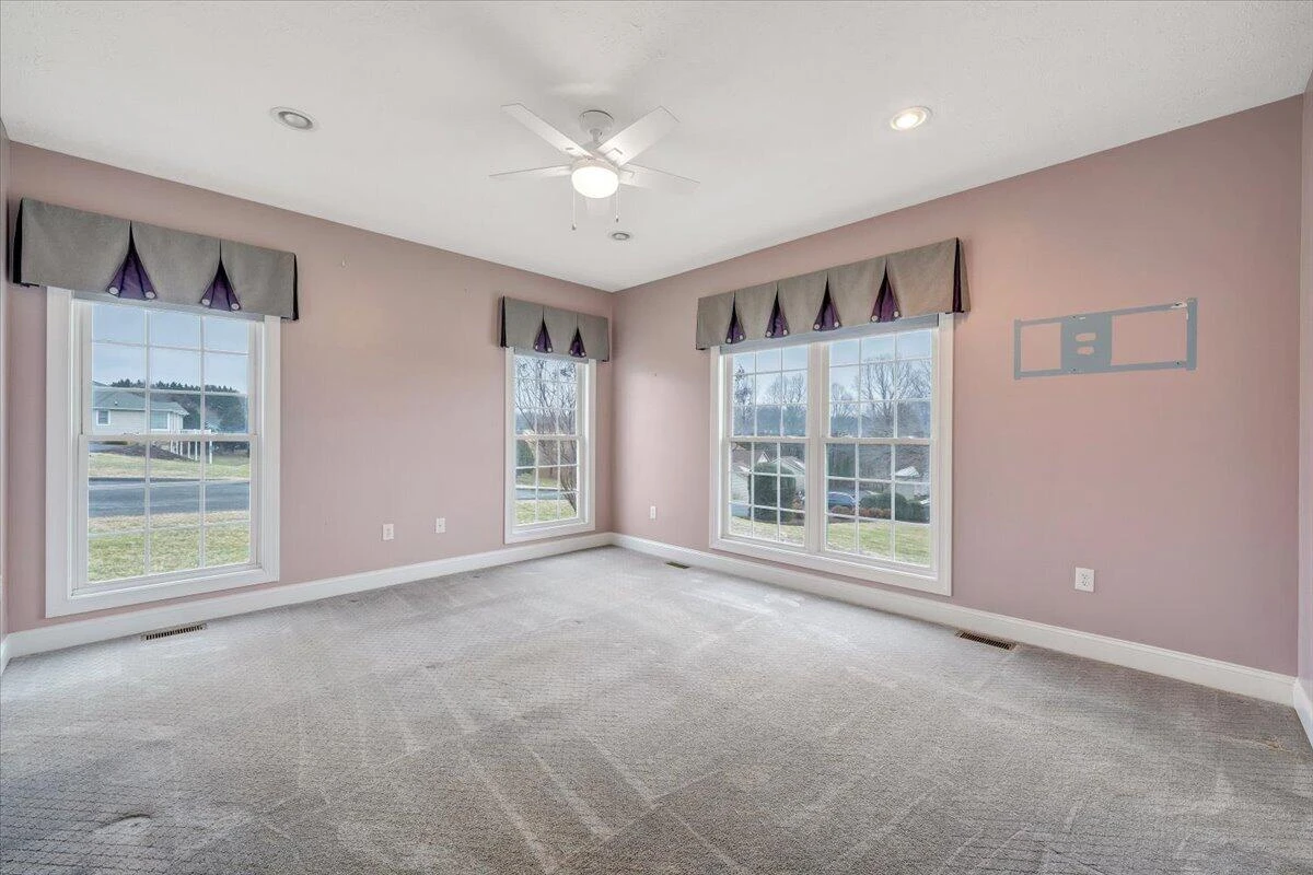 275 Chestnut Creek DR - Photo 30