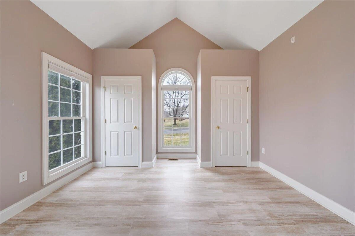 275 Chestnut Creek DR - Photo 37