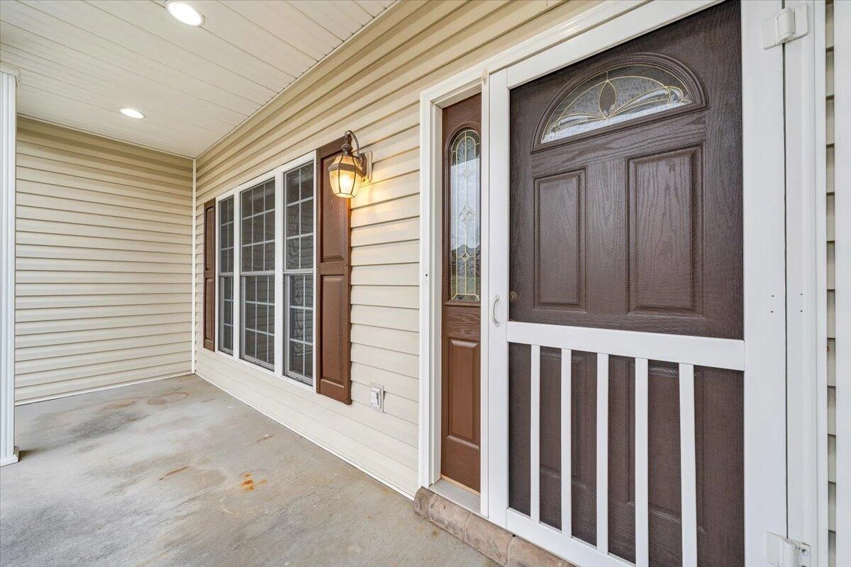 275 Chestnut Creek DR - Photo 6