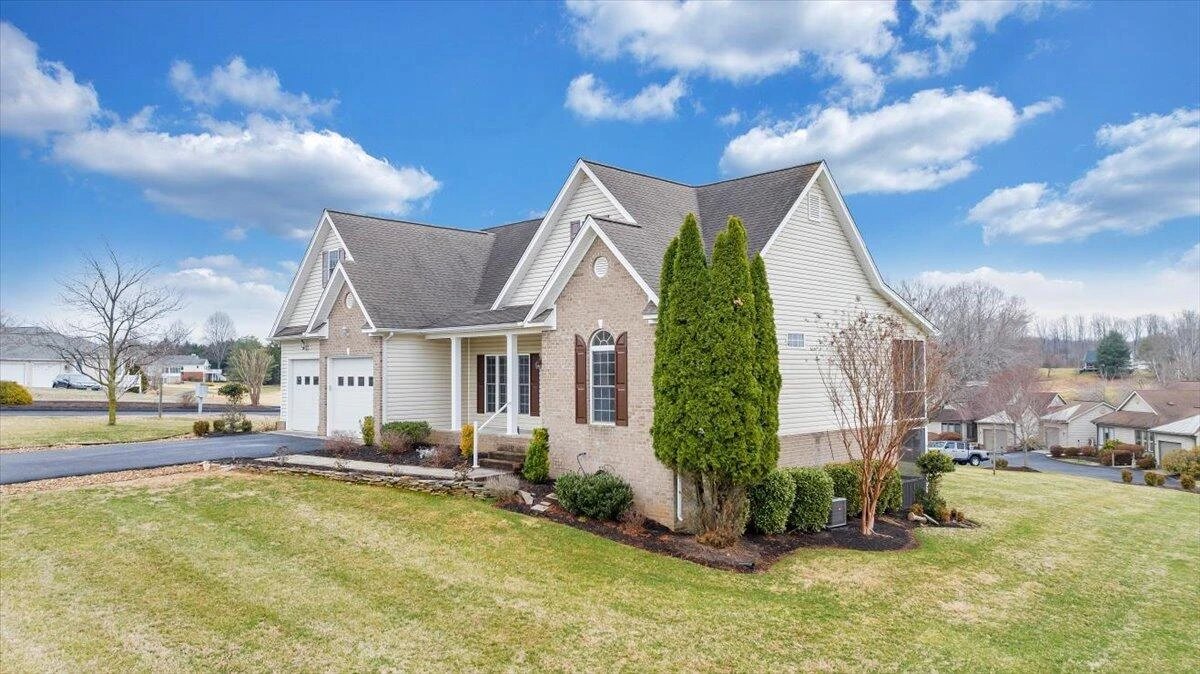 275 Chestnut Creek DR - Photo 94