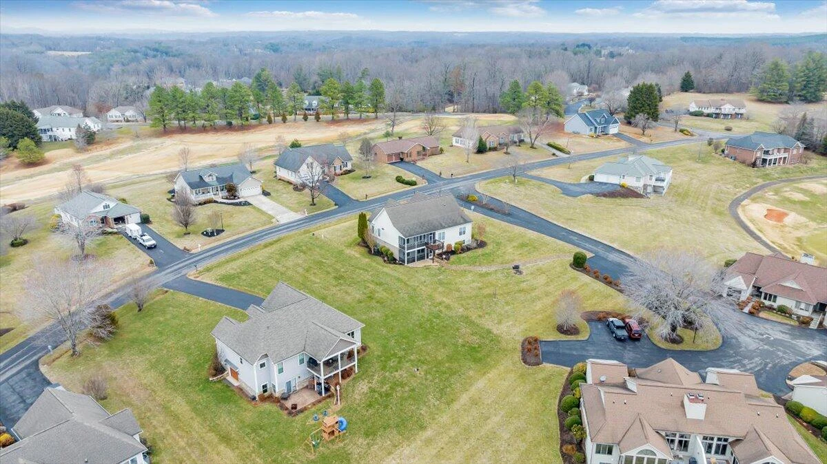275 Chestnut Creek DR - Photo 99