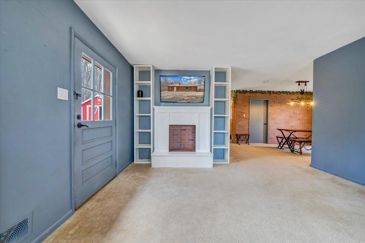 6847 Crowell Gap RD - Photo 8
