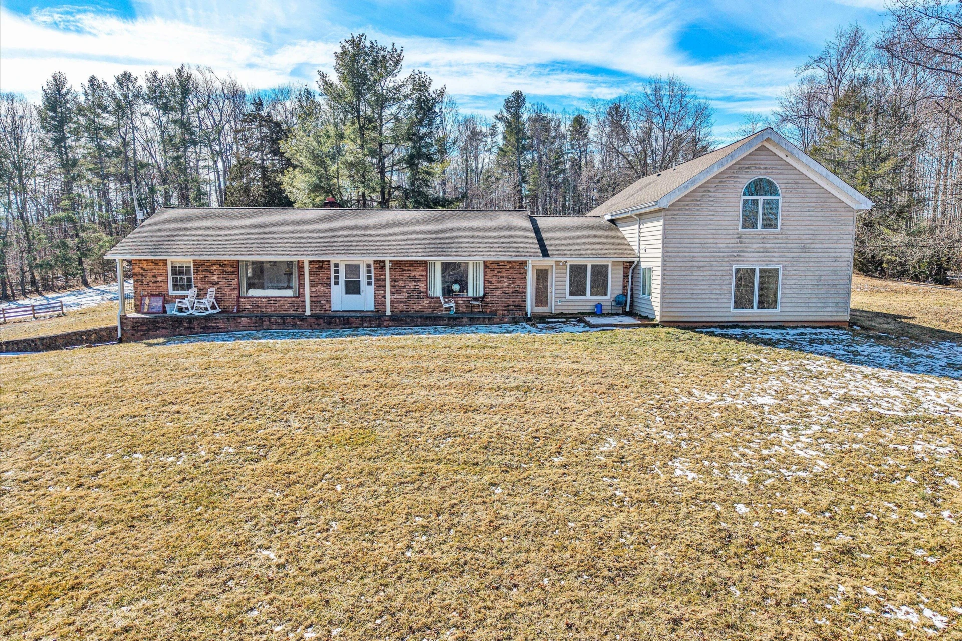 226 Magnolia LN