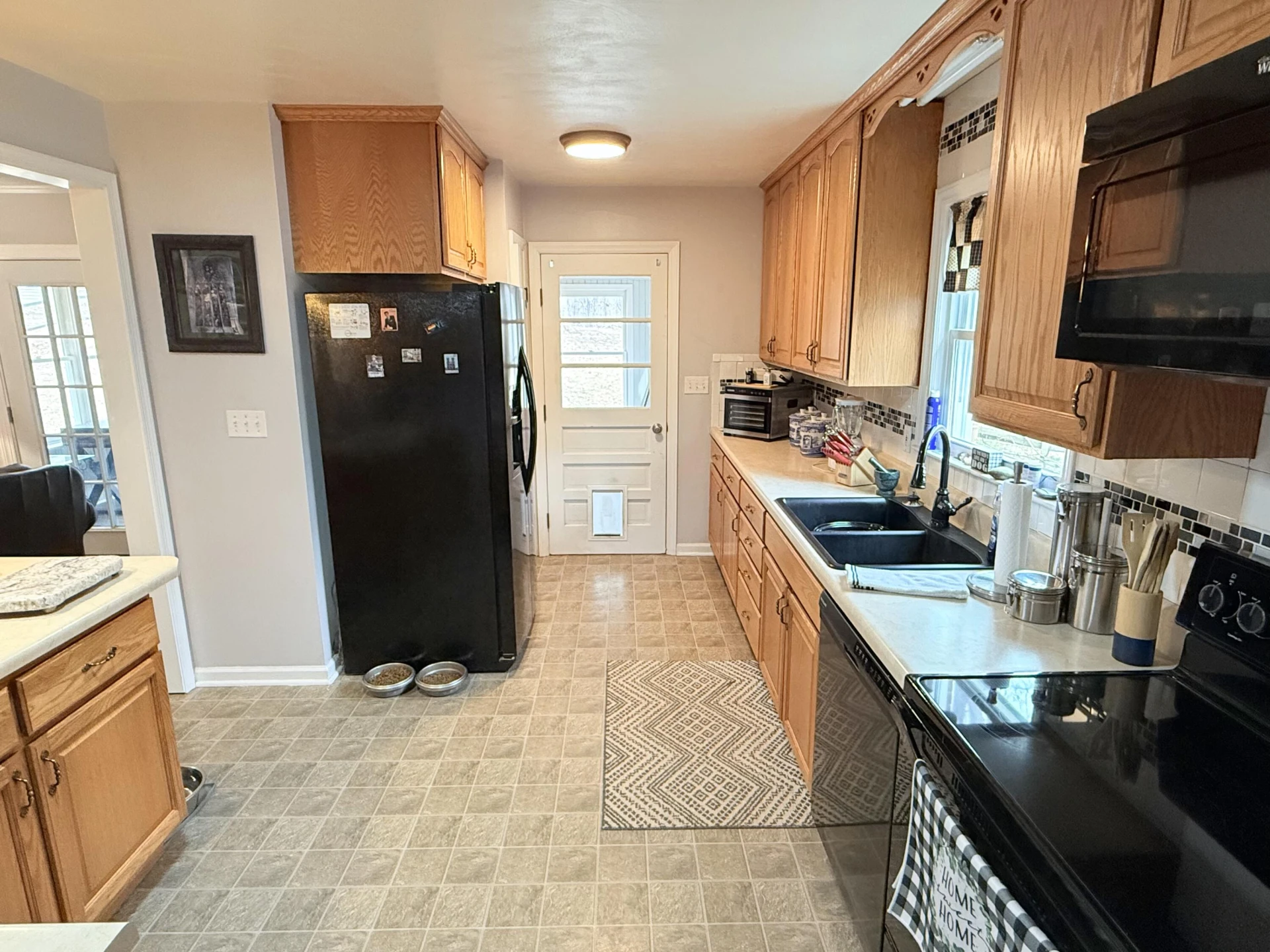 136 Sherwood DR - Photo 10