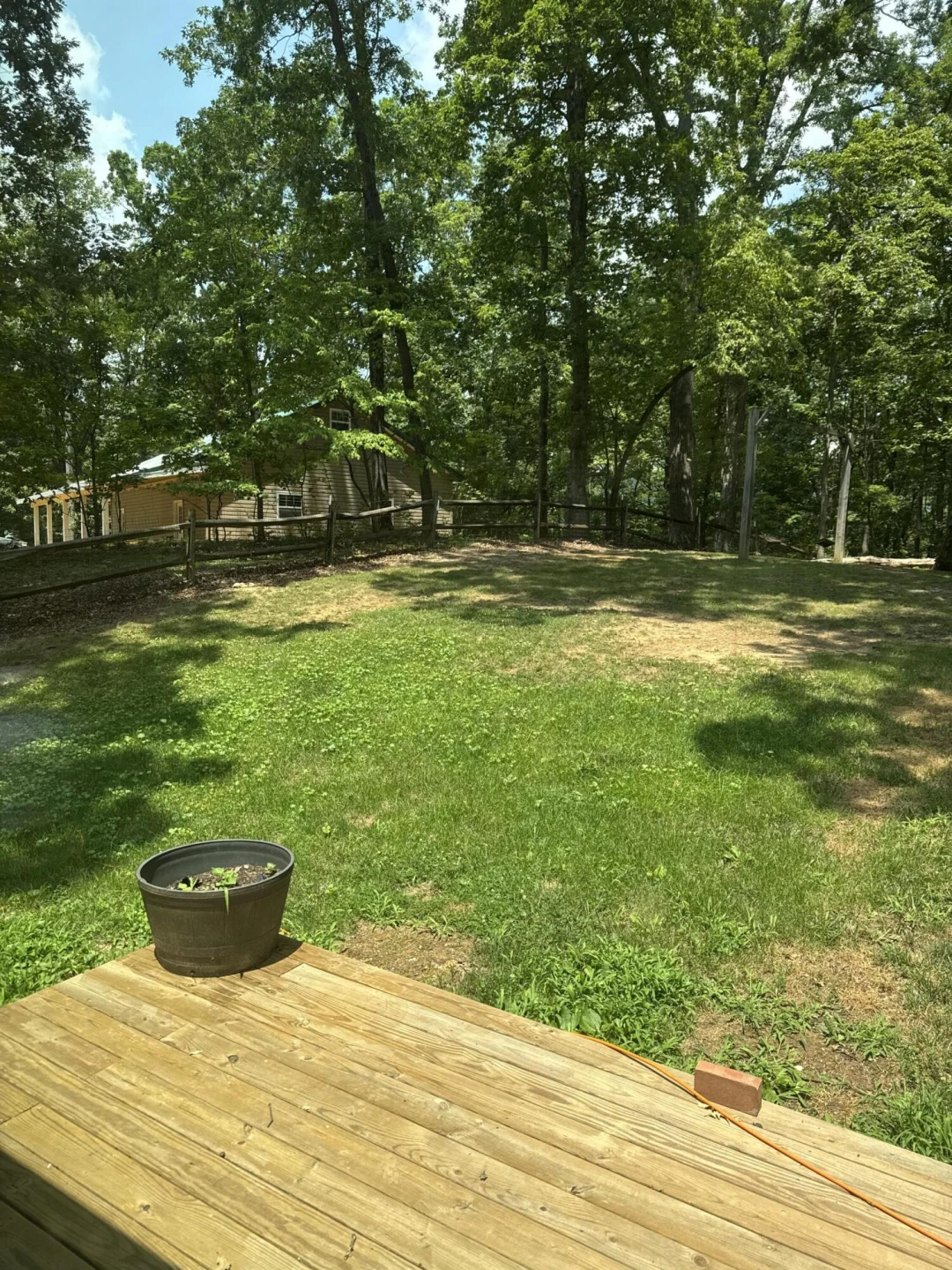 136 Sherwood DR - Photo 16