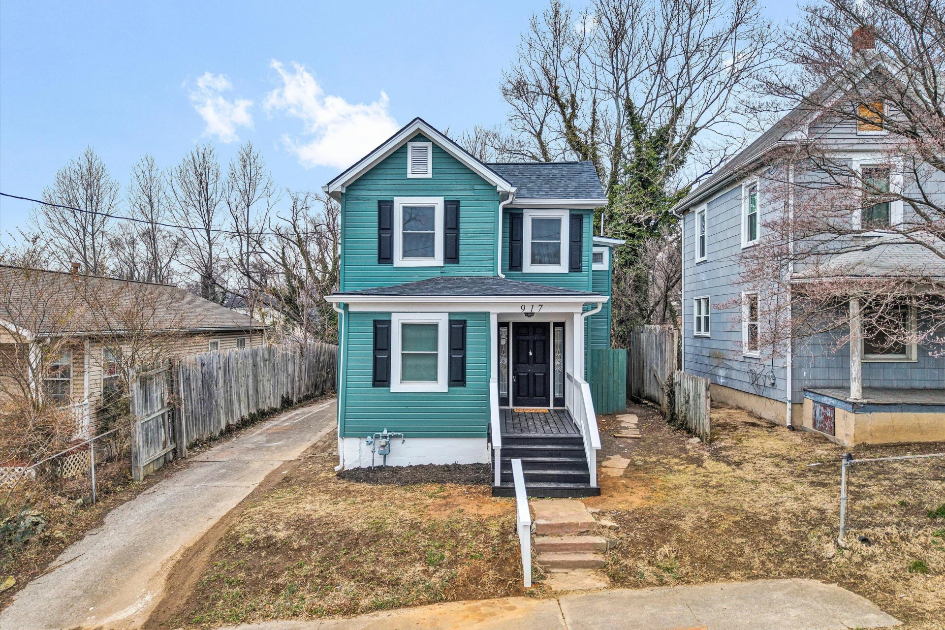 917 McDowell AVE NW