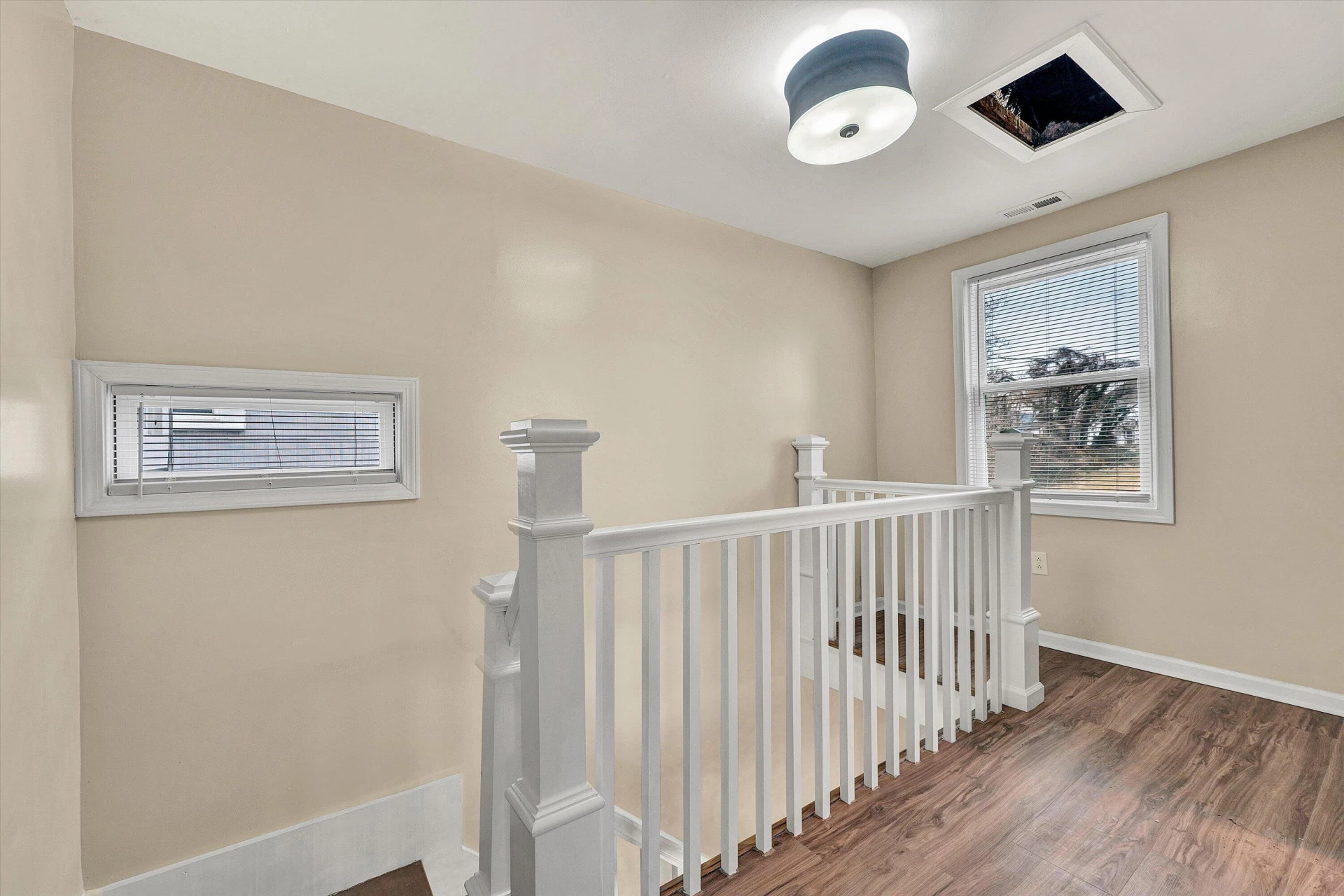 917 McDowell AVE NW - Photo 21