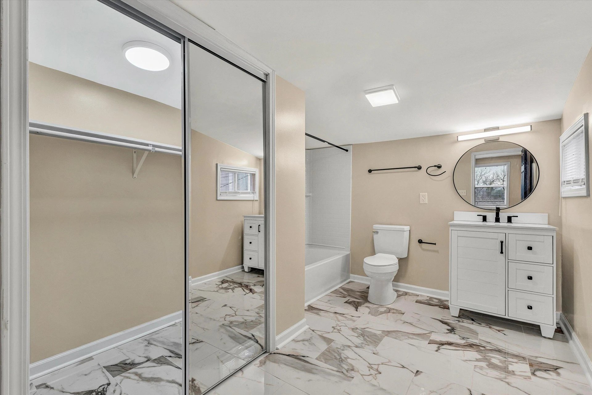 917 McDowell AVE NW - Photo 24