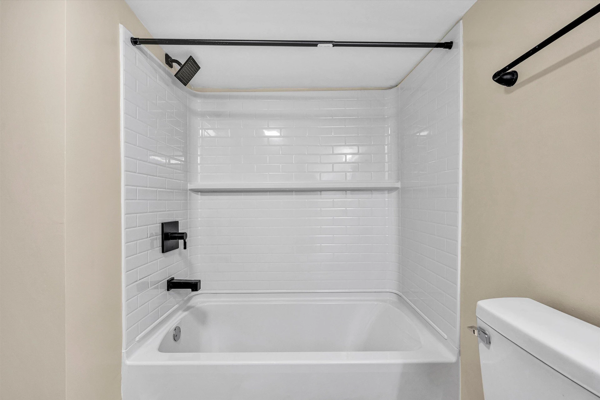 917 McDowell AVE NW - Photo 26