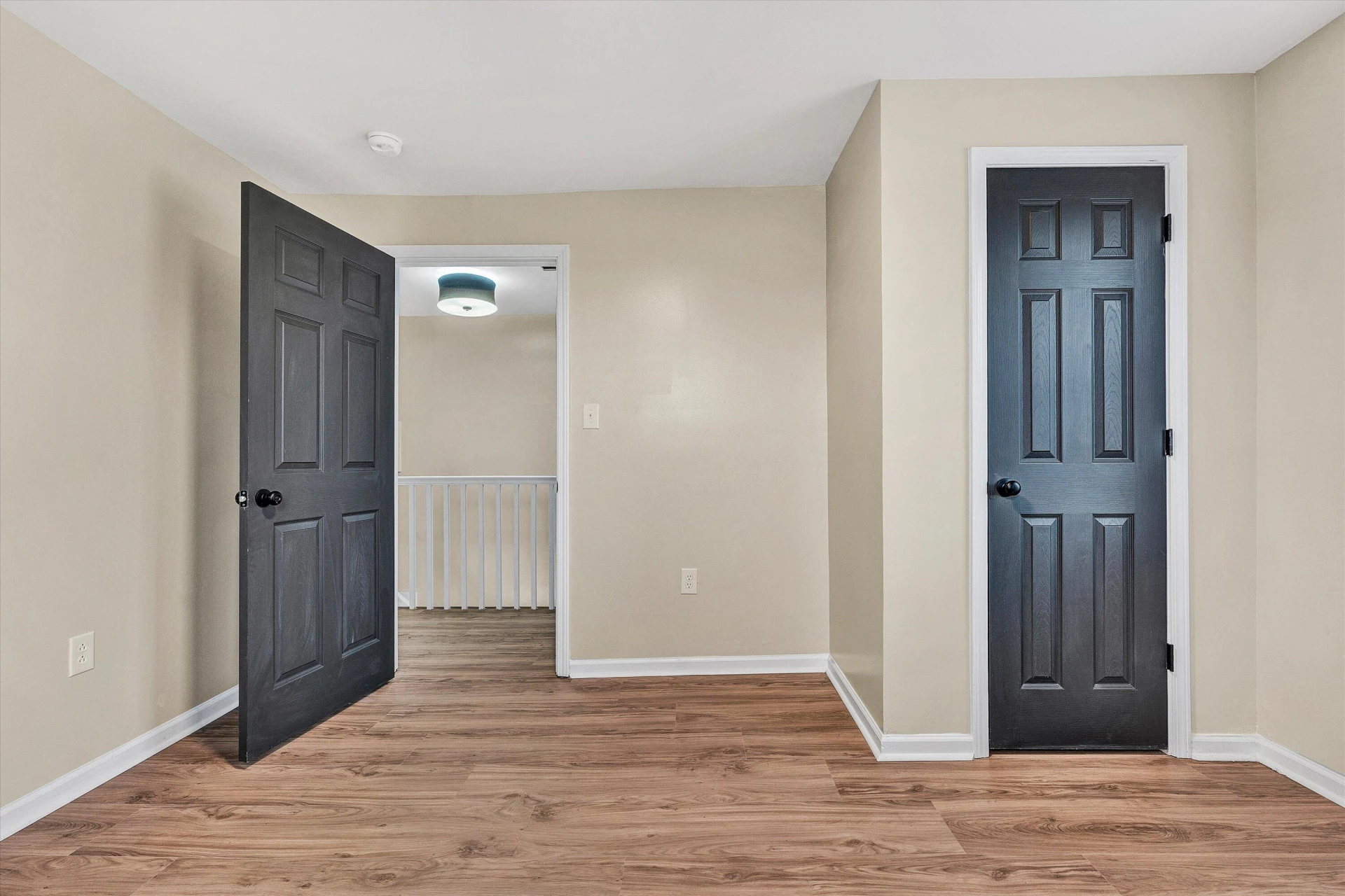 917 McDowell AVE NW - Photo 28