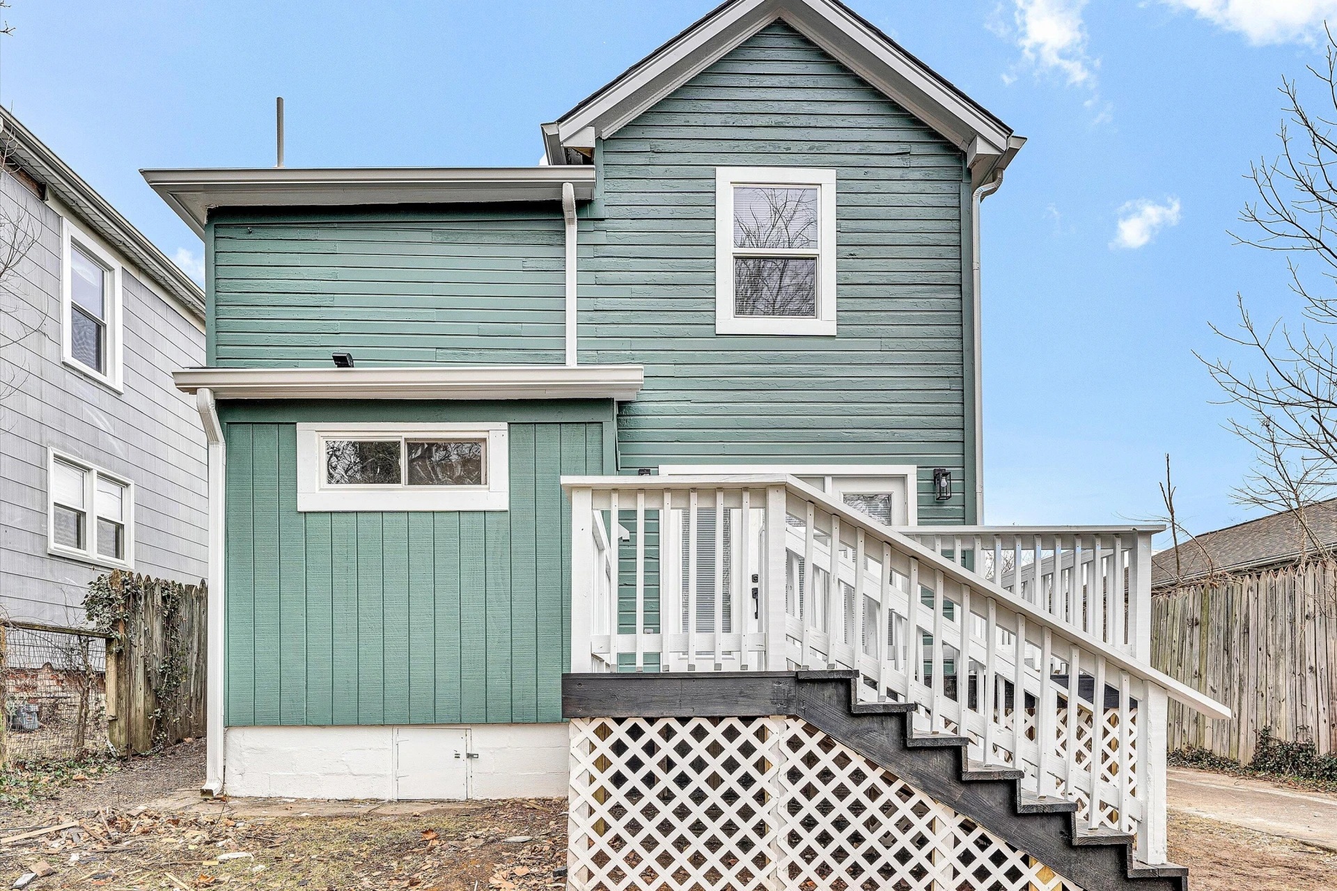 917 McDowell AVE NW - Photo 33