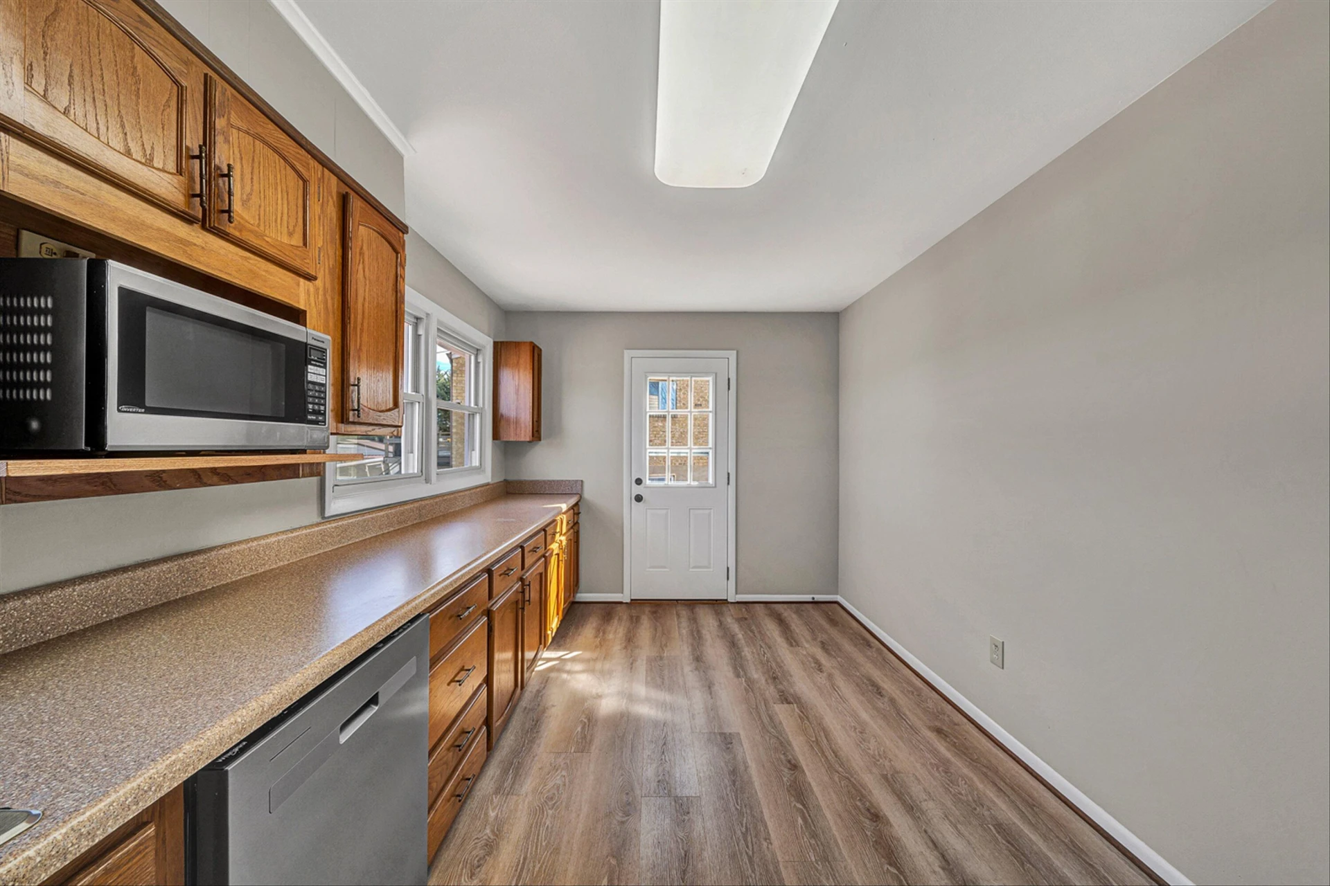963 Page ST - Photo 6