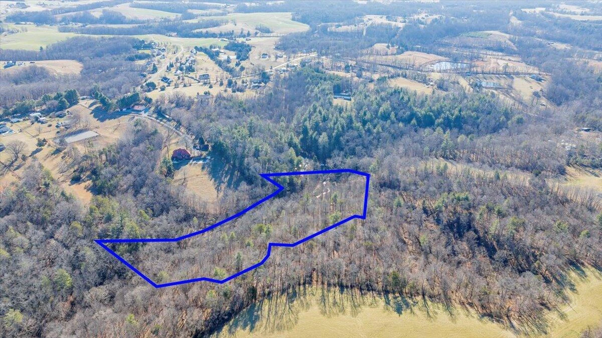 376 Bentwood LN - Photo 2