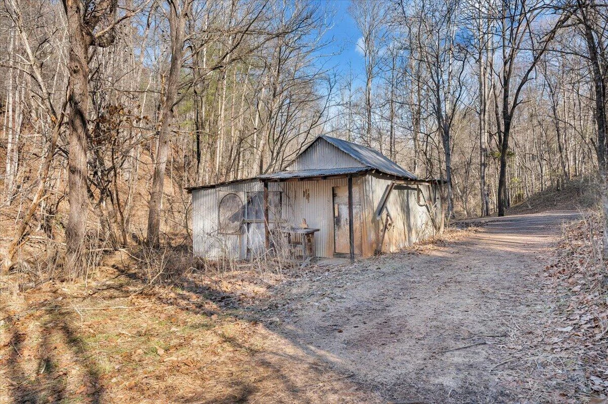 376 Bentwood LN - Photo 20