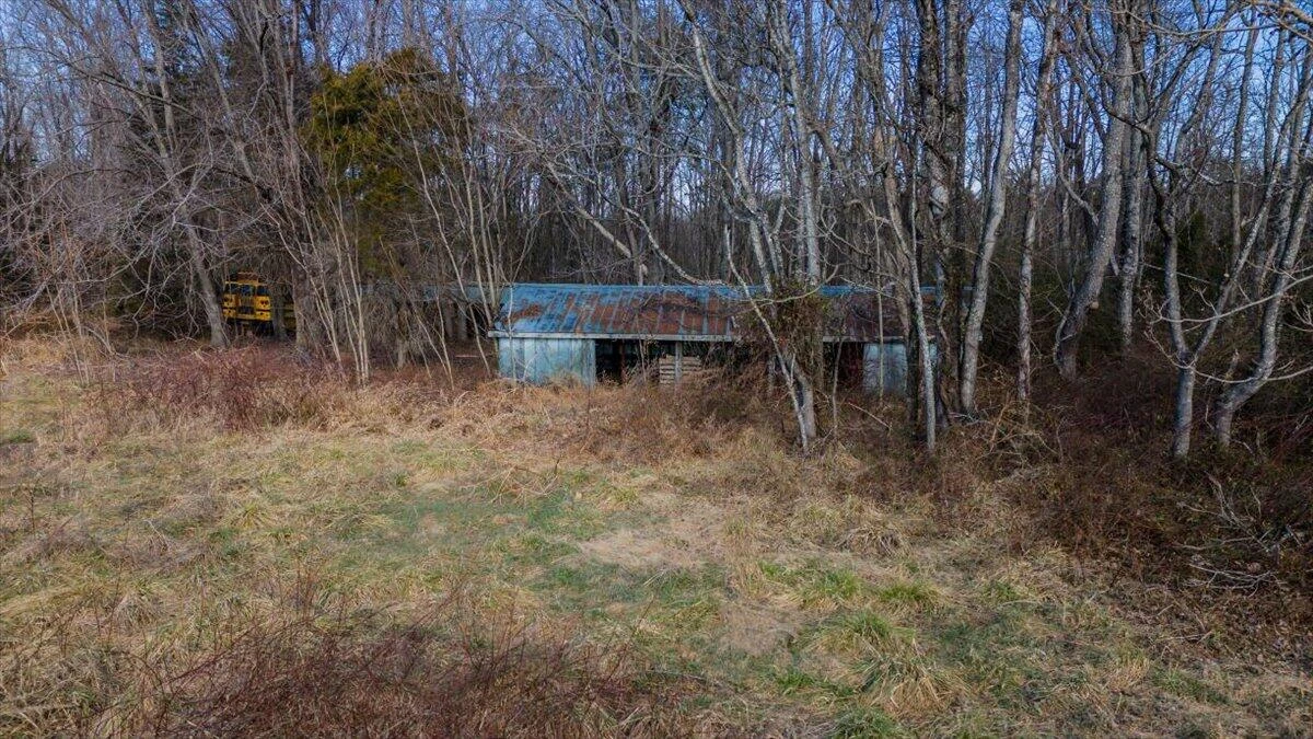 627 Hat Creek RD - Photo 14