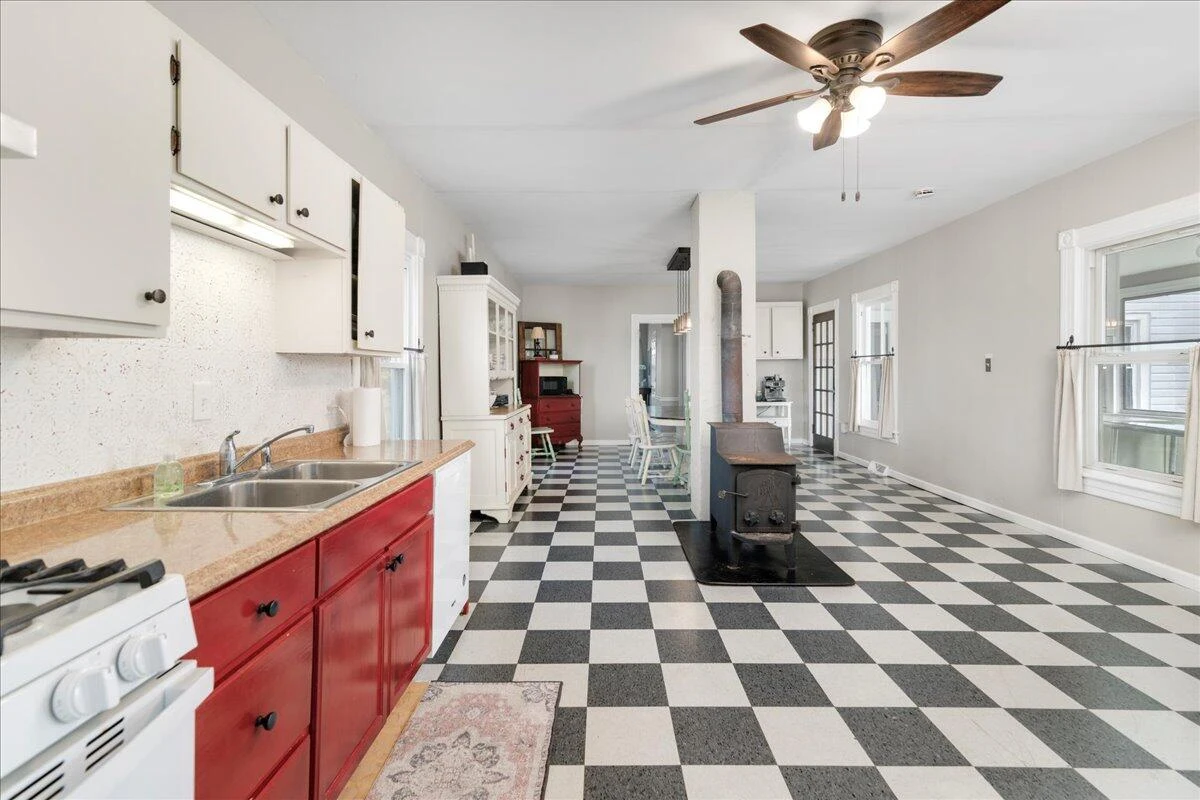 627 Hat Creek RD - Photo 48