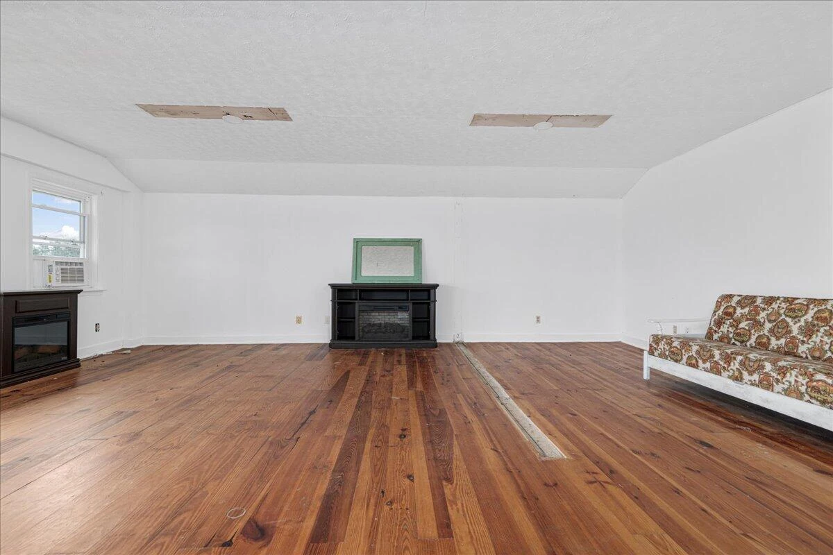 627 Hat Creek RD - Photo 93