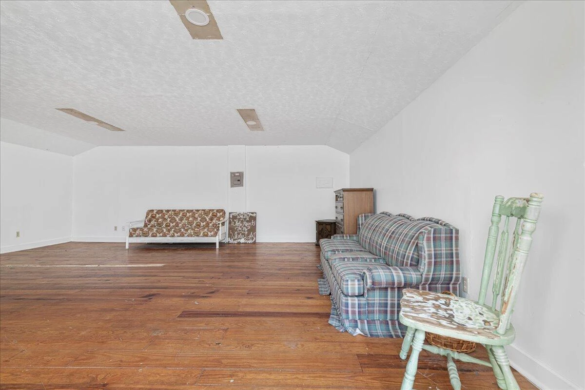 627 Hat Creek RD - Photo 94