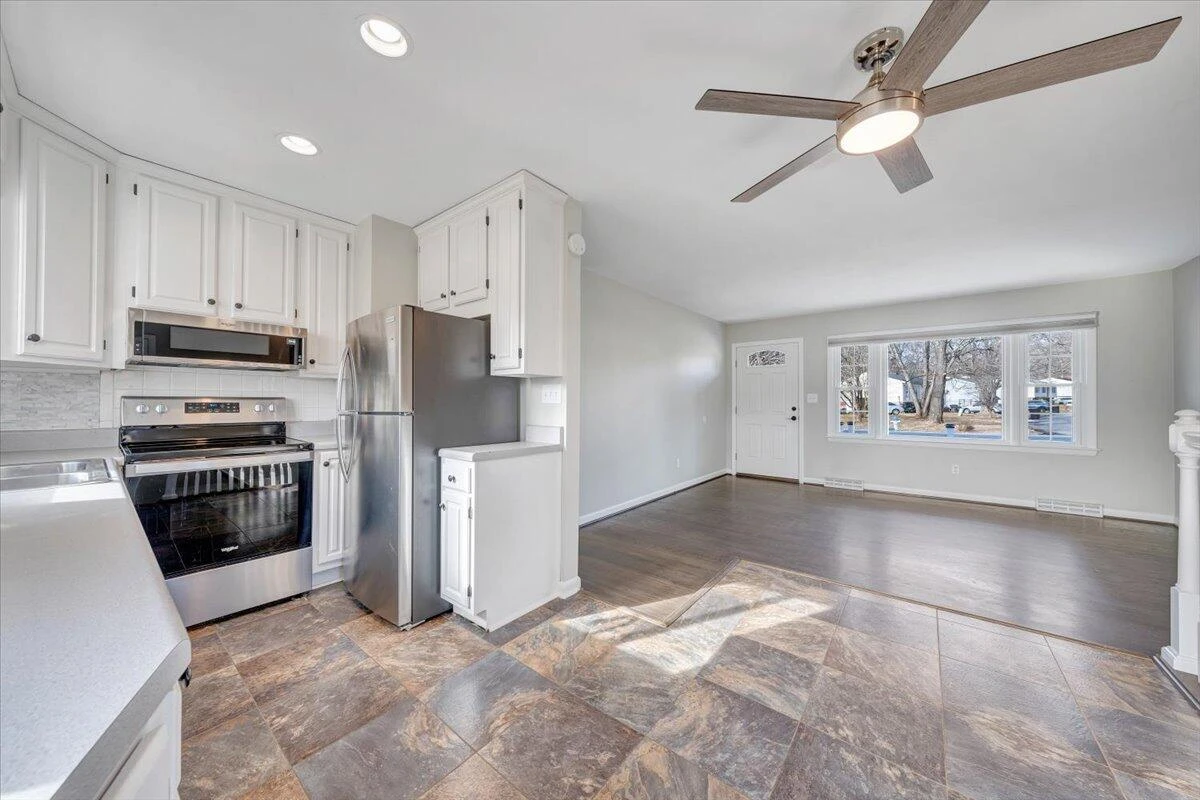 3804 Meadowlark RD - Photo 11