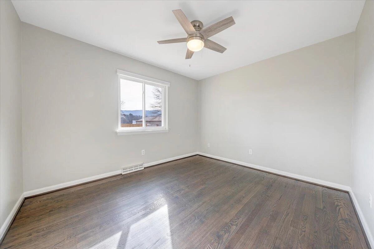 3804 Meadowlark RD - Photo 21