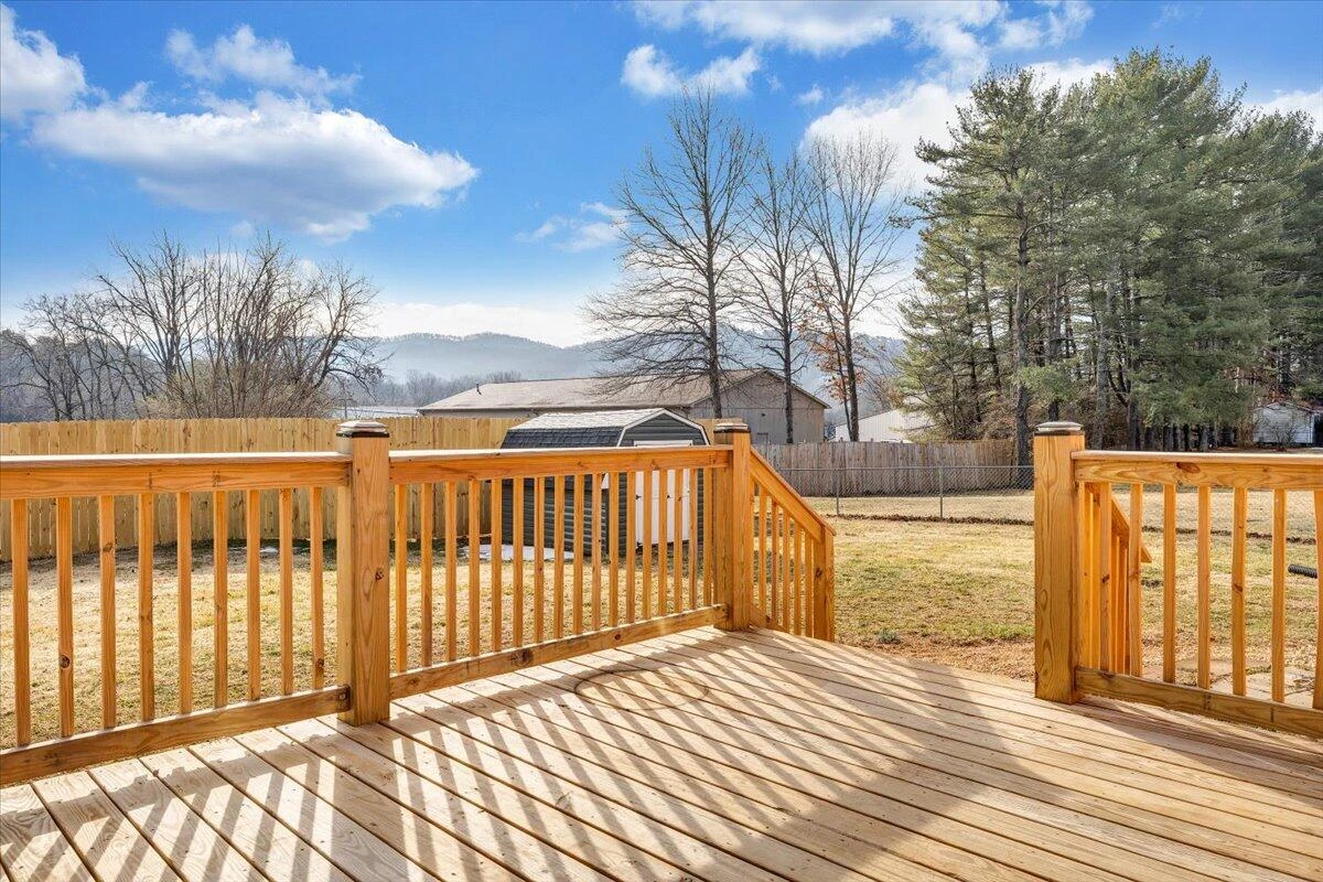 3804 Meadowlark RD - Photo 37