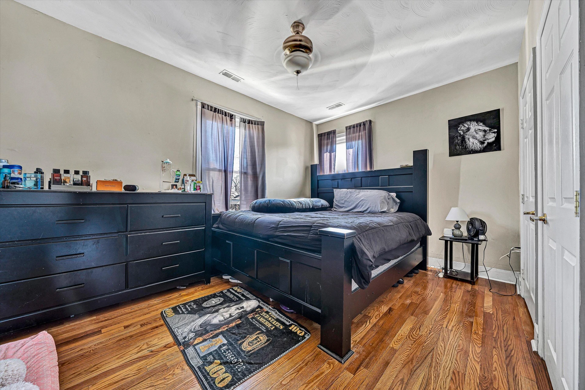 703 ELM AVE SE - Photo 10