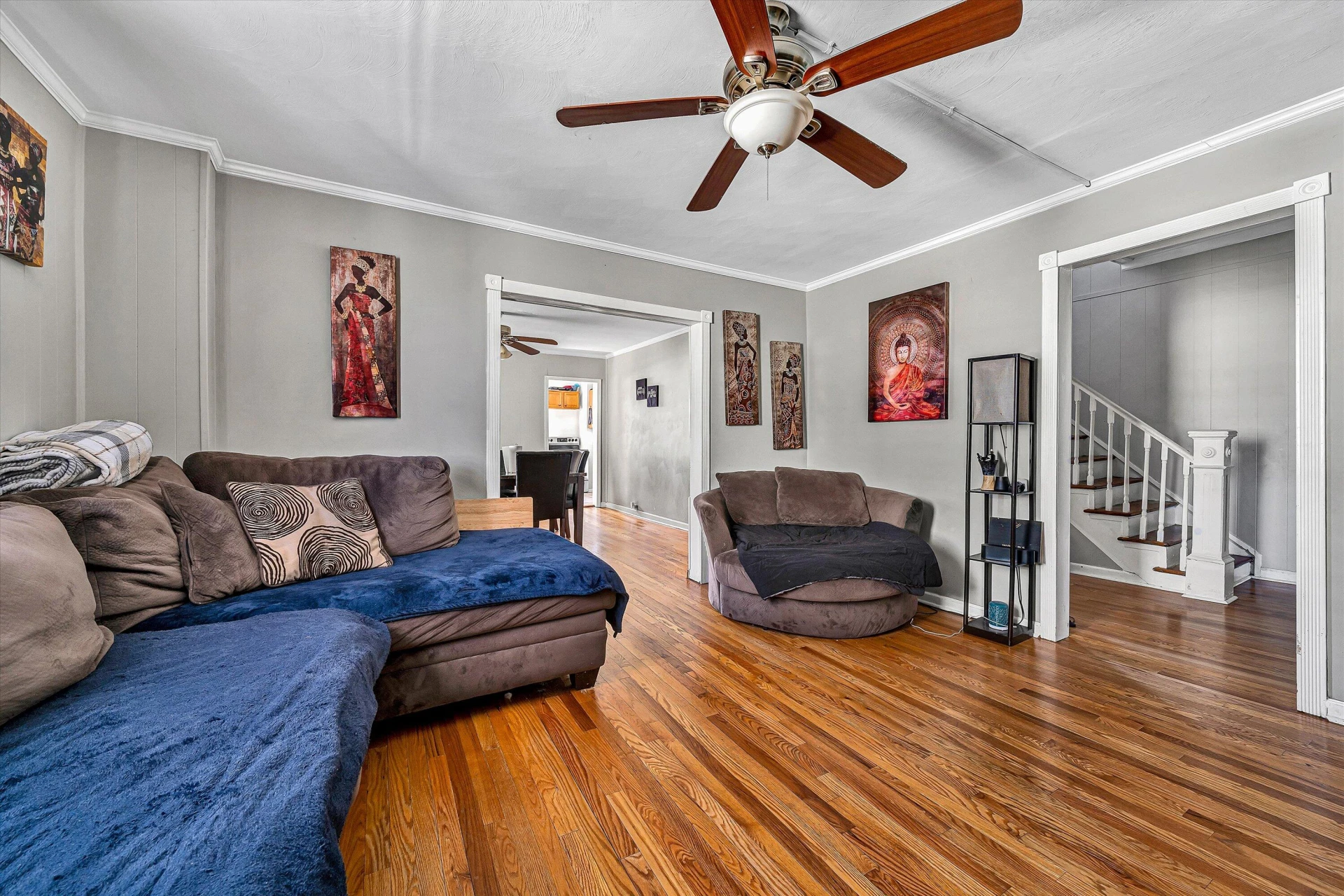703 ELM AVE SE - Photo 4