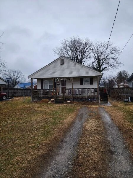 903 Bowman AVE - Photo 2
