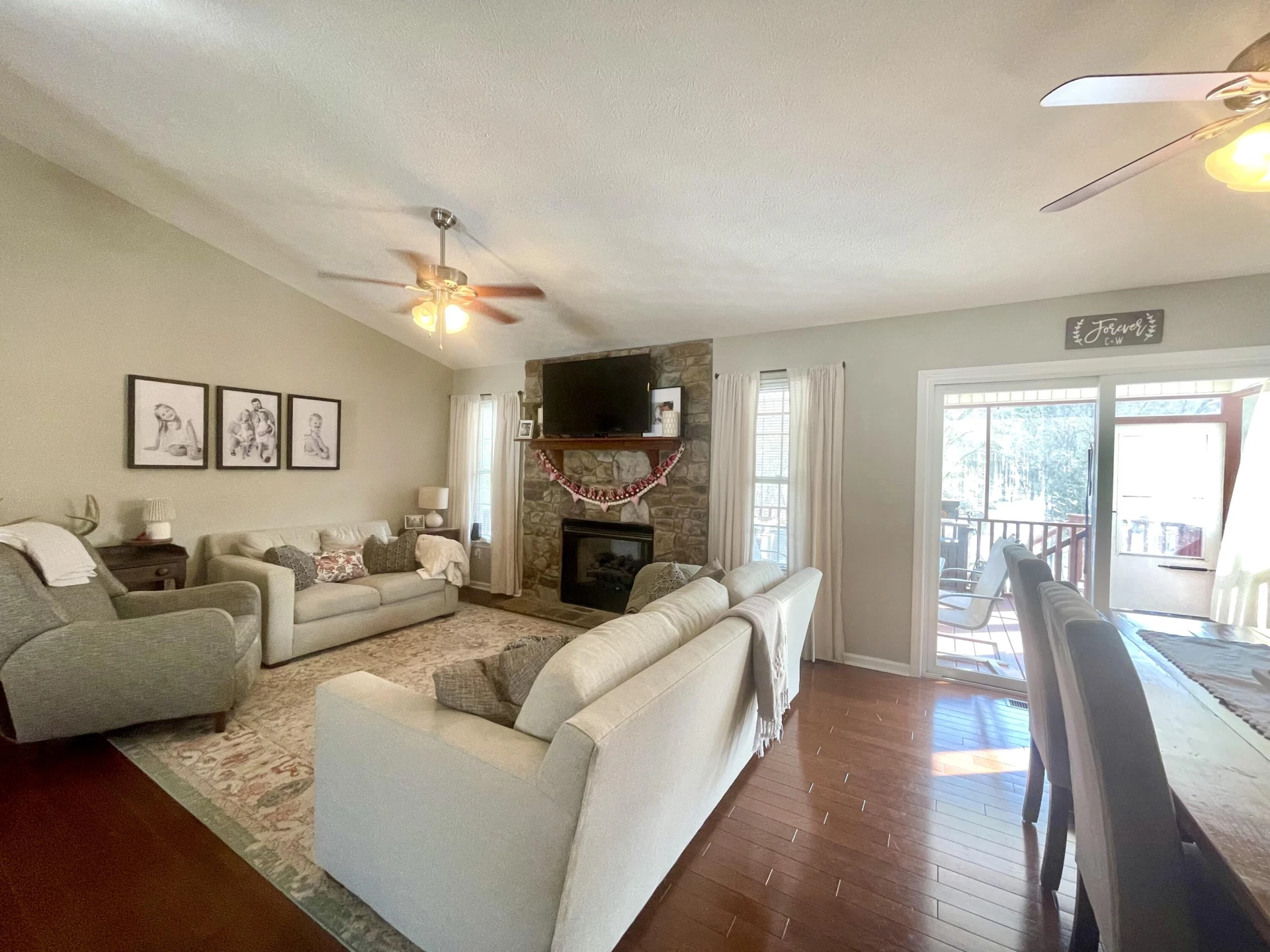 1745 Whitfield DR - Photo 3