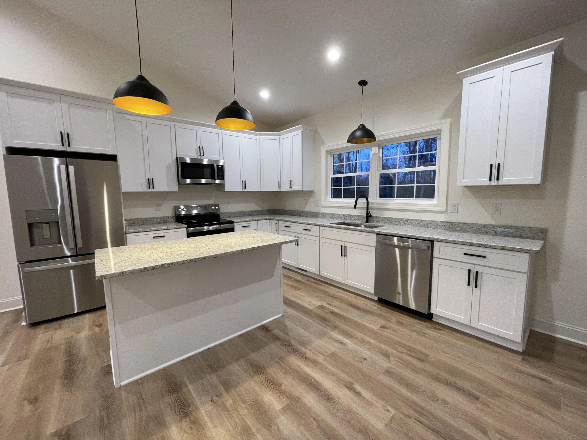 511 Otey ST - Photo 3