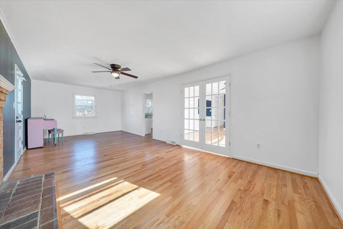 5813 Wayburn DR - Photo 15