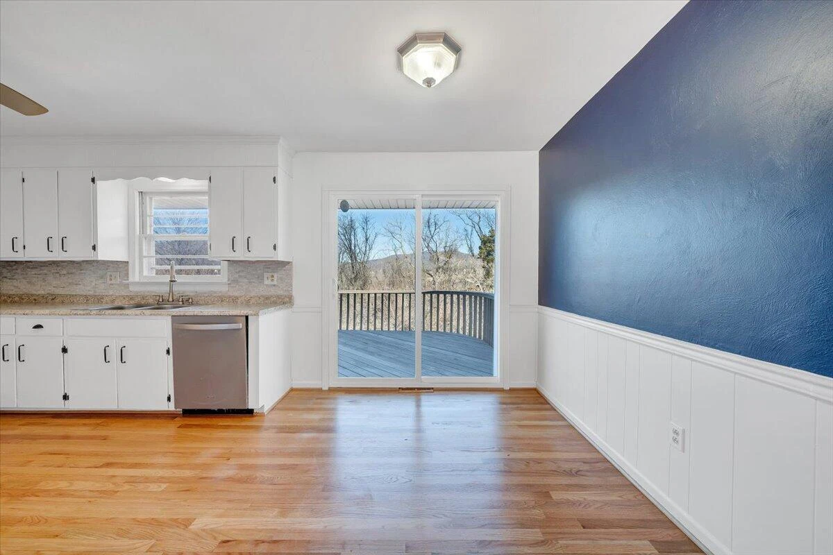 5813 Wayburn DR - Photo 18