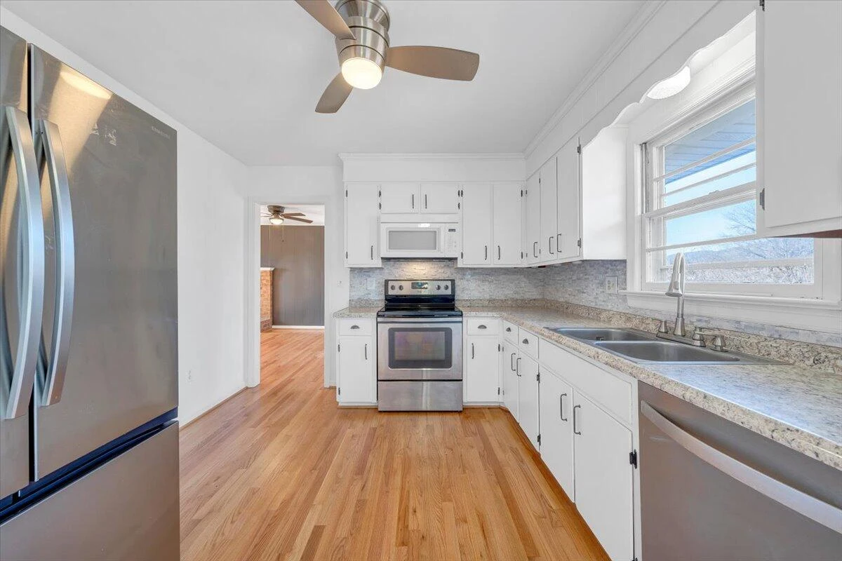 5813 Wayburn DR - Photo 22