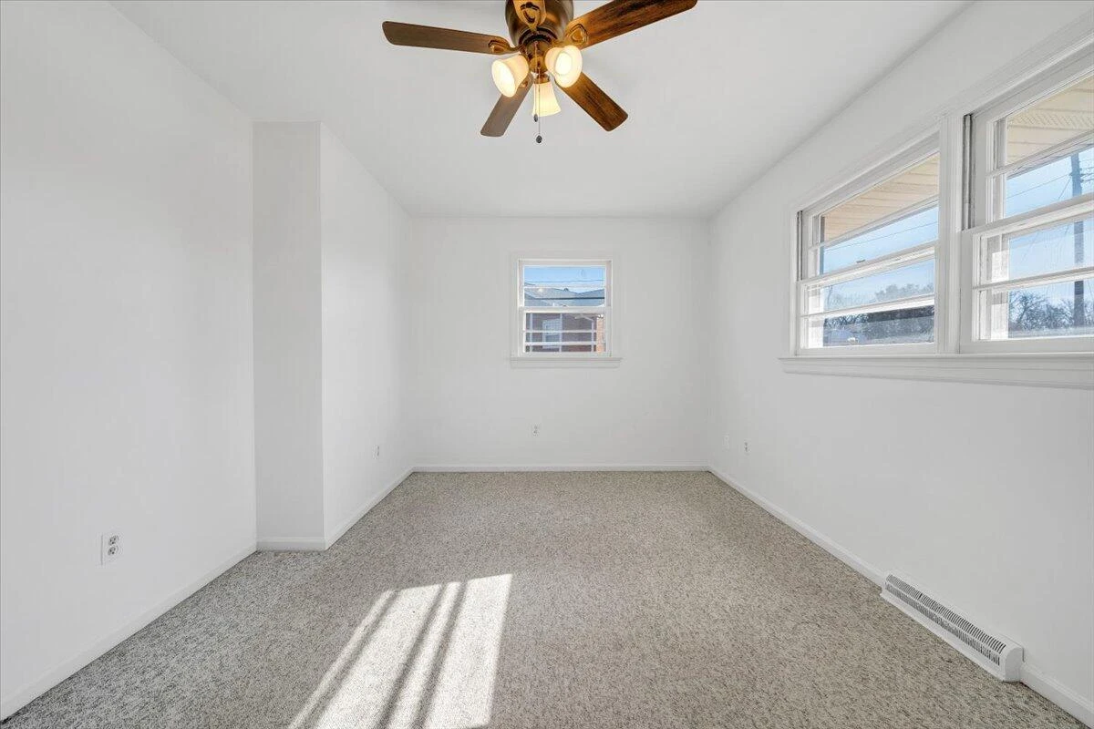 5813 Wayburn DR - Photo 36